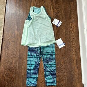 NWT Size M/8-10 Athleta Tie Breaker Tank and Printed Chit Chat Capri